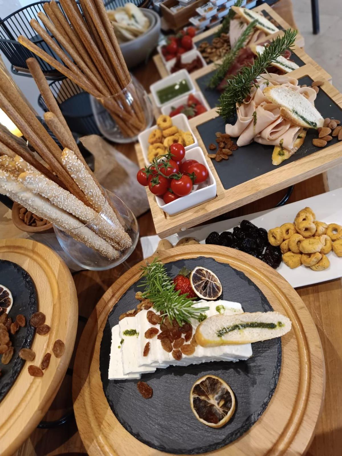 Drymades Inn Resort Dhërmi Kültér fotó